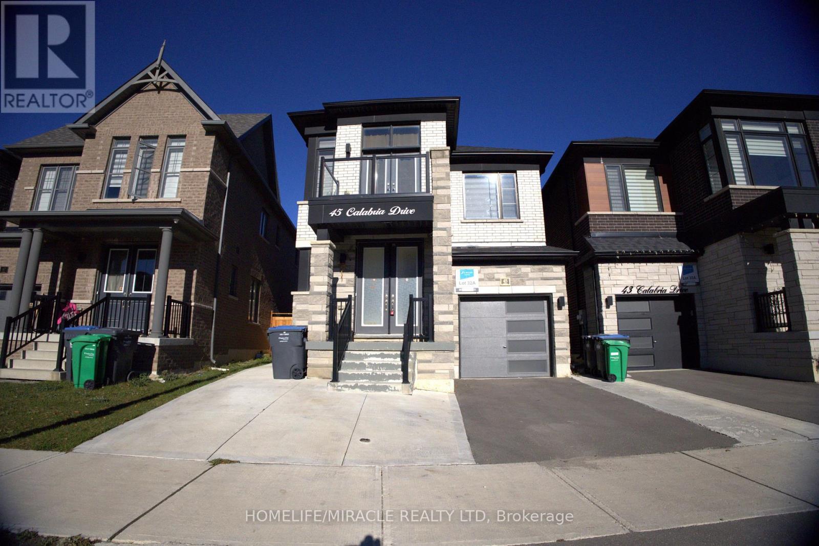 45 Calabria Drive, Caledon, Ontario  L7C 4L2 - Photo 3 - W14090992