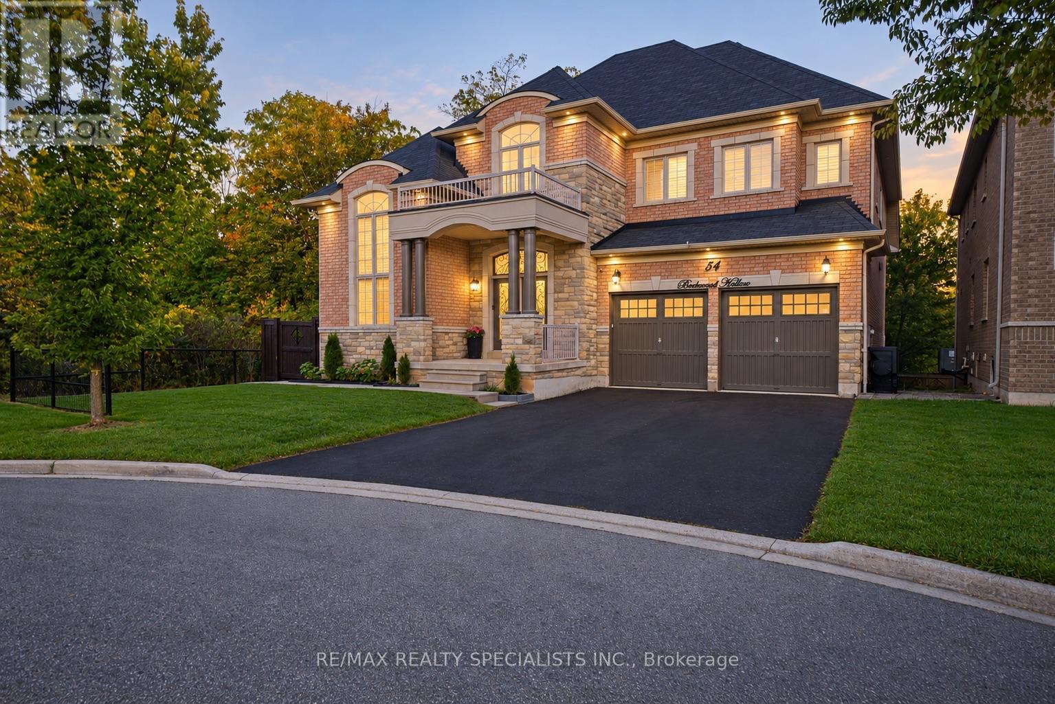 54 Berkwood Hollow Court, Brampton, Ontario  L6Y 2Y1 - Photo 2 - W14091676
