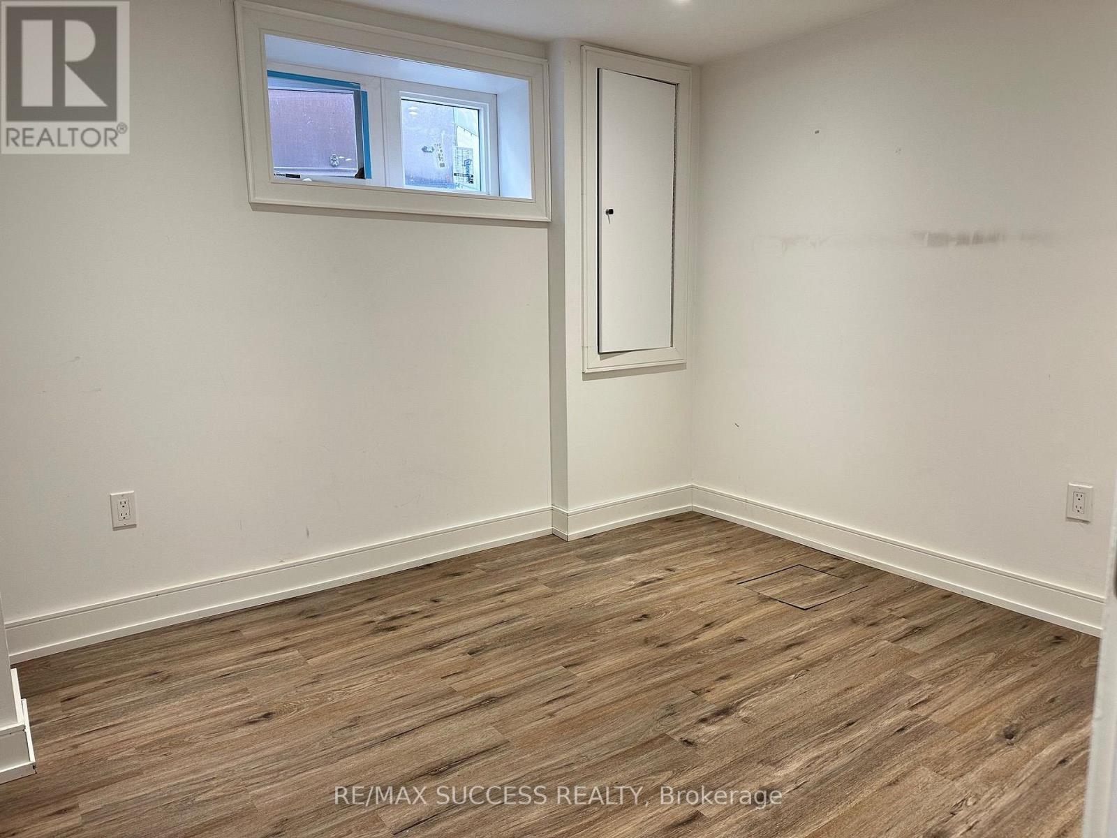 Bsmt - 32 Billingham Road, Toronto, Ontario  M9B 3X1 - Photo 17 - W14091690