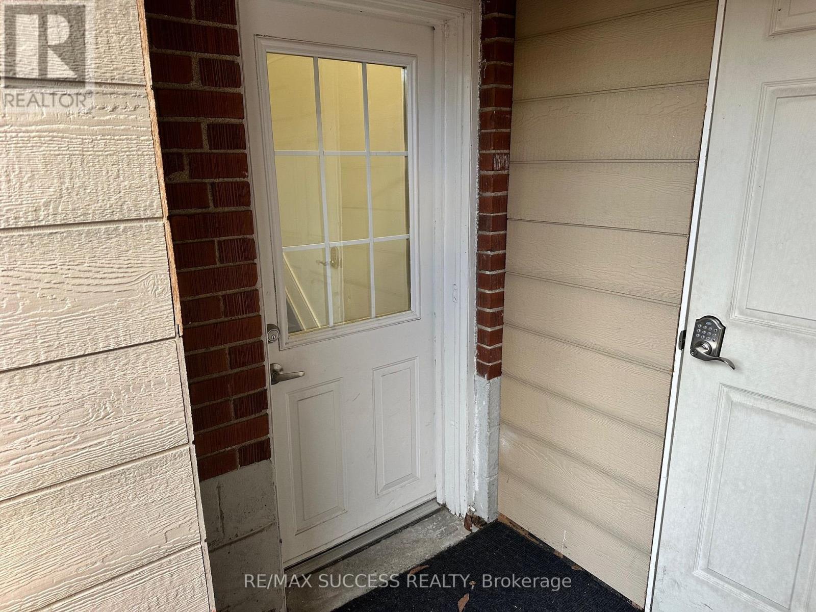 Bsmt - 32 Billingham Road, Toronto, Ontario  M9B 3X1 - Photo 3 - W14091690