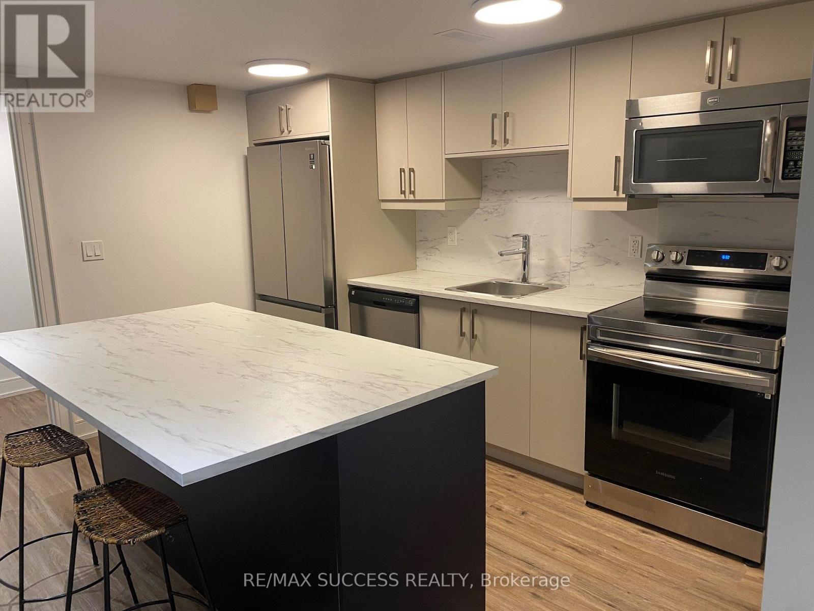 Bsmt - 32 Billingham Road, Toronto, Ontario  M9B 3X1 - Photo 5 - W14091690