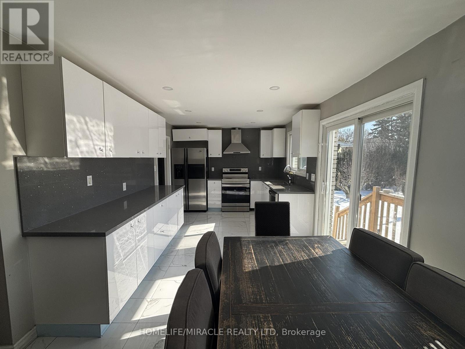Main - 219 Mcmurchy Avenue, Brampton, Ontario  L6Y 1Z2 - Photo 7 - W14091692