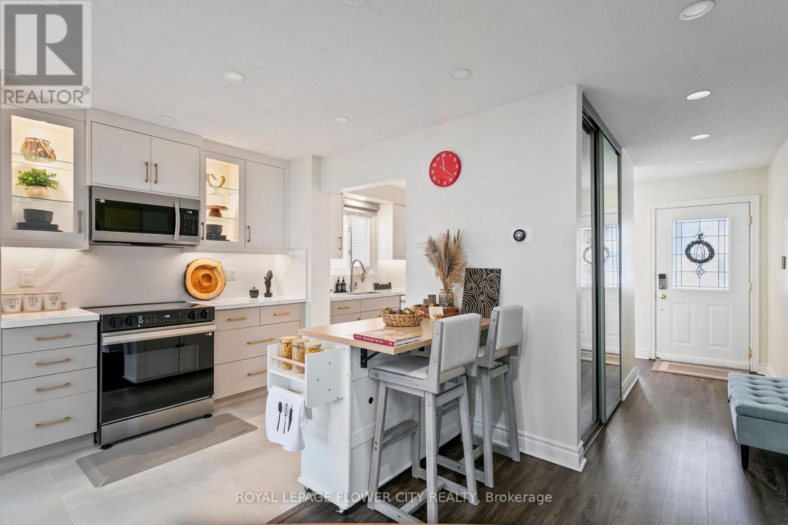 35 CAMBERLEY CRESCENT, Brampton, Ontario
