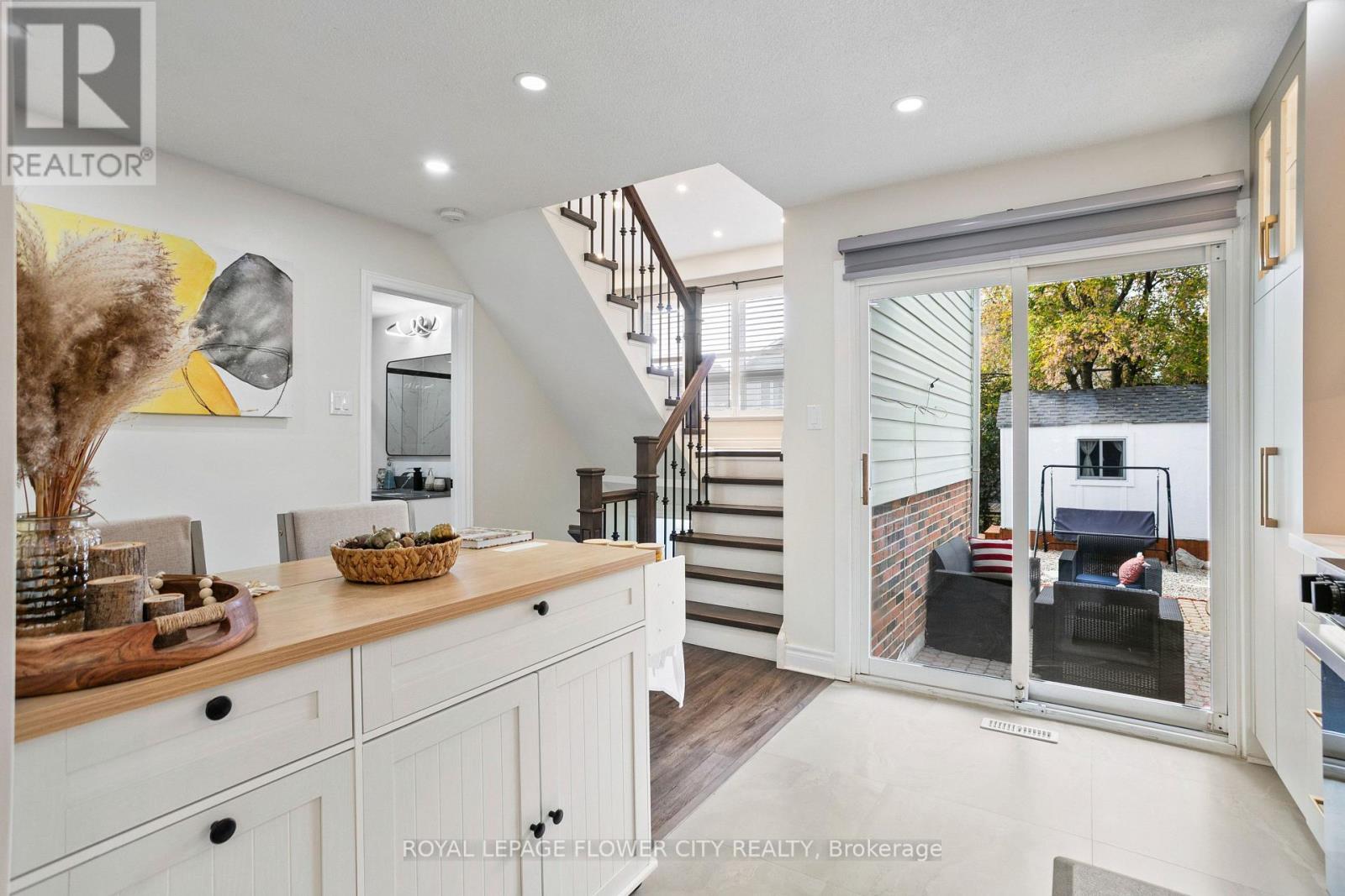 35 Camberley Crescent, Brampton, Ontario  L6V 3L4 - Photo 8 - W14016088