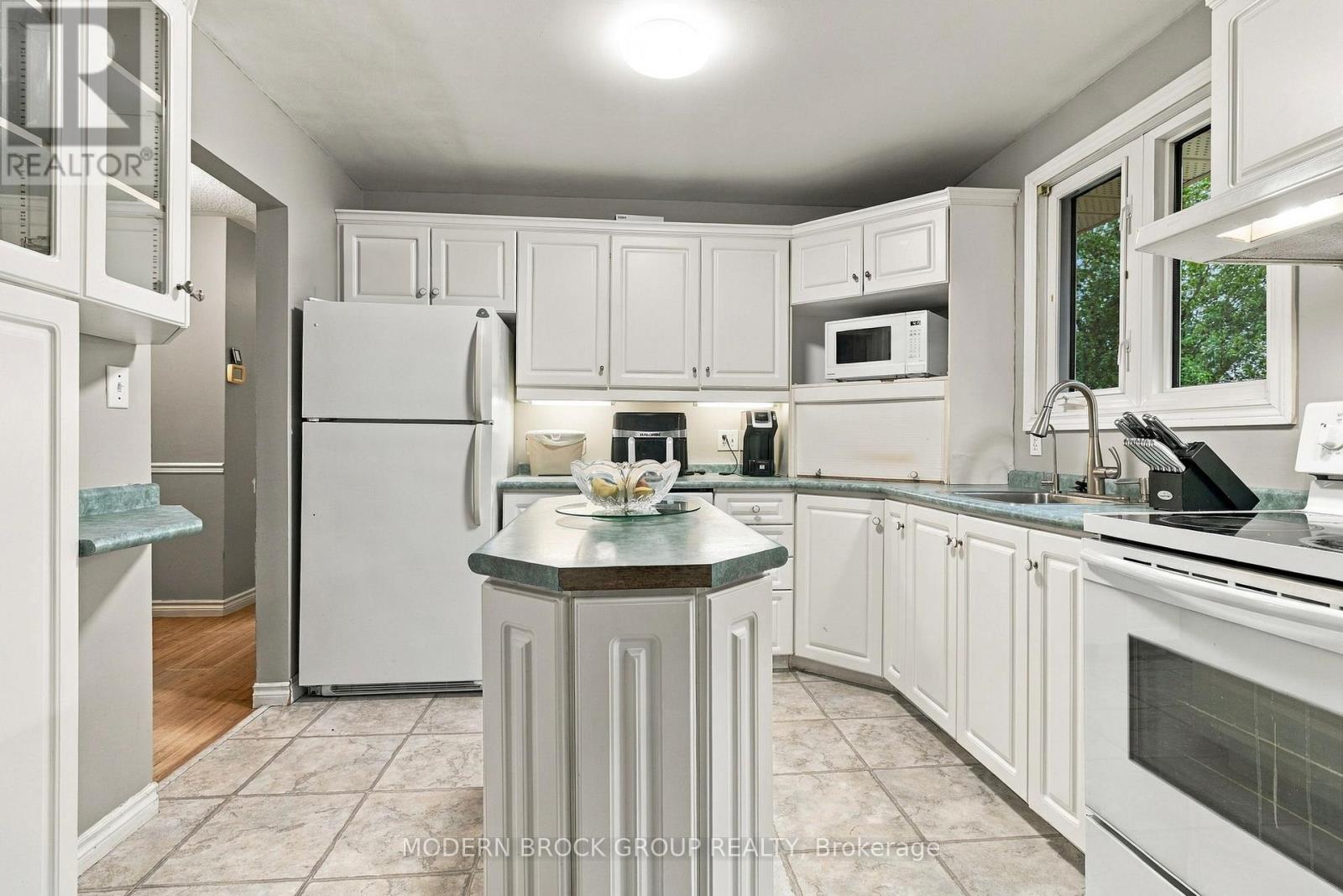 1210 Peden Boulevard, Brockville, Ontario  K6V 3K3 - Photo 13 - X14091732