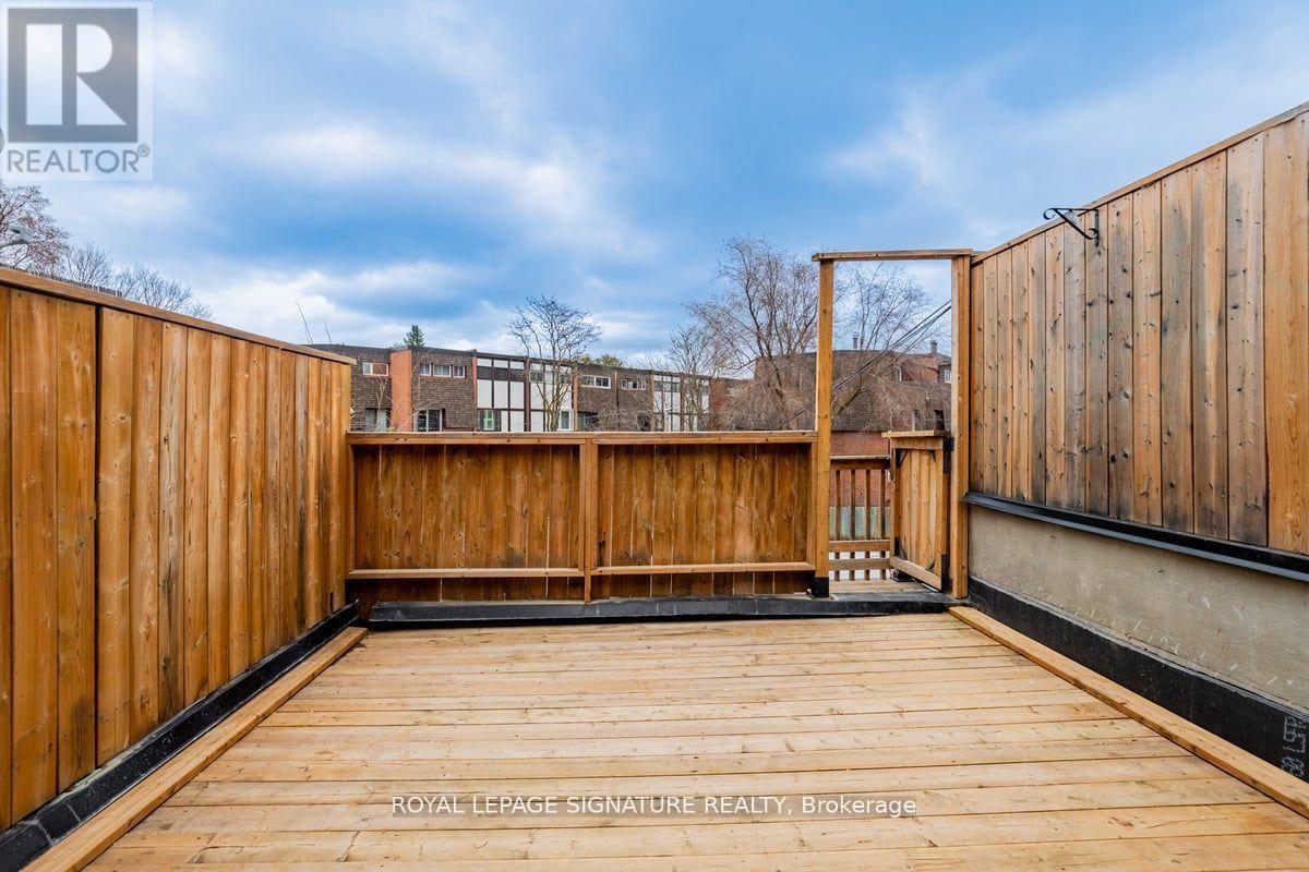 Upper - 851 O'connor Drive, Toronto, Ontario  M4B 2S7 - Photo 20 - E14091724