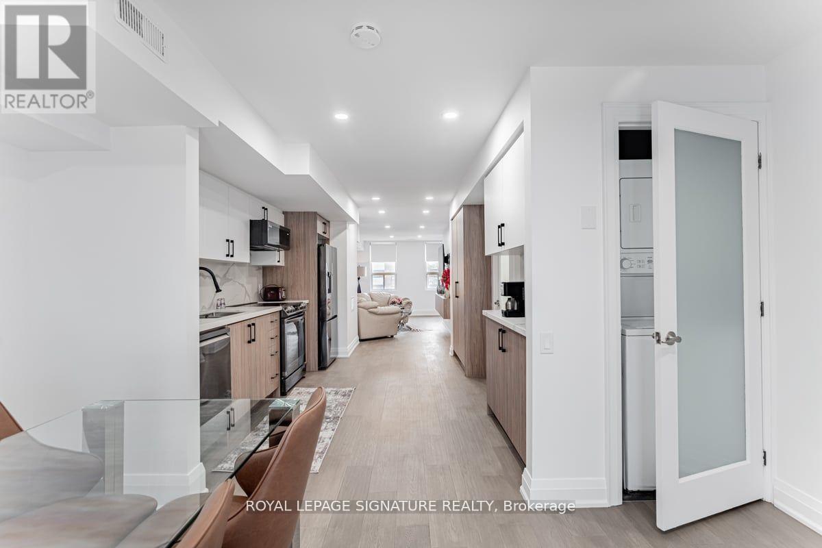 Upper - 851 O'connor Drive, Toronto, Ontario  M4B 2S7 - Photo 3 - E14091724