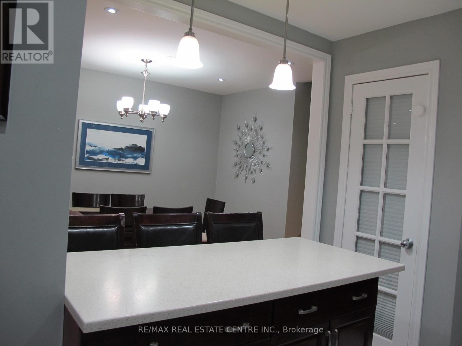 4695 Empire(Upper Floor) Crescent, Mississauga, Ontario  L5R 1M5 - Photo 11 - W14091720