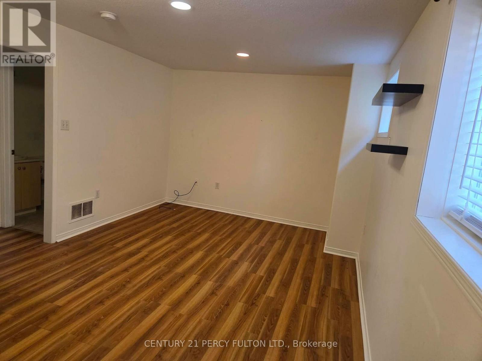 Bsmt - 35 Forest Dale Drive, Barrie, Ontario L4M 6M7 - Photo 11 - S14085722