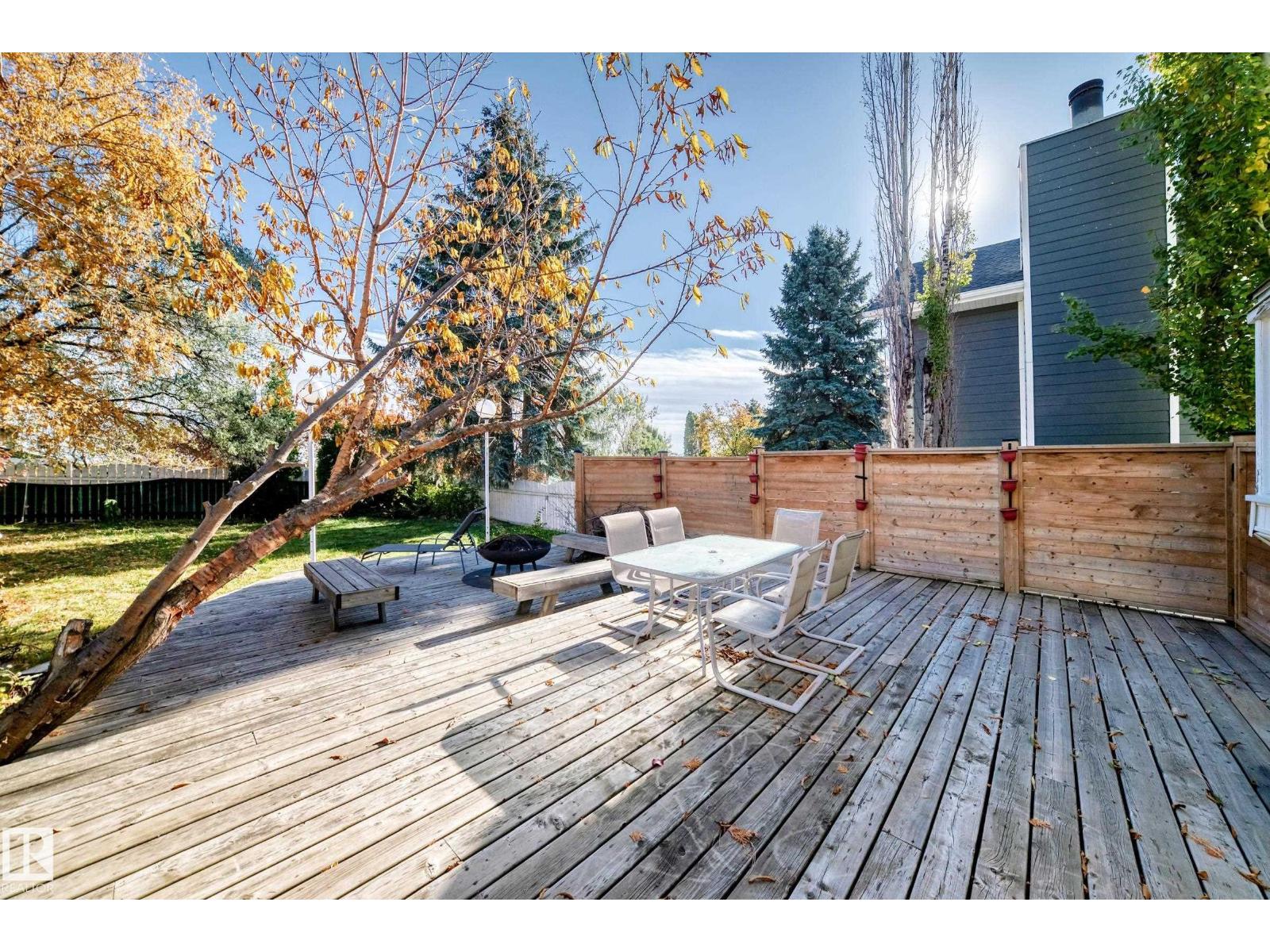 92 HOWSON CR NW