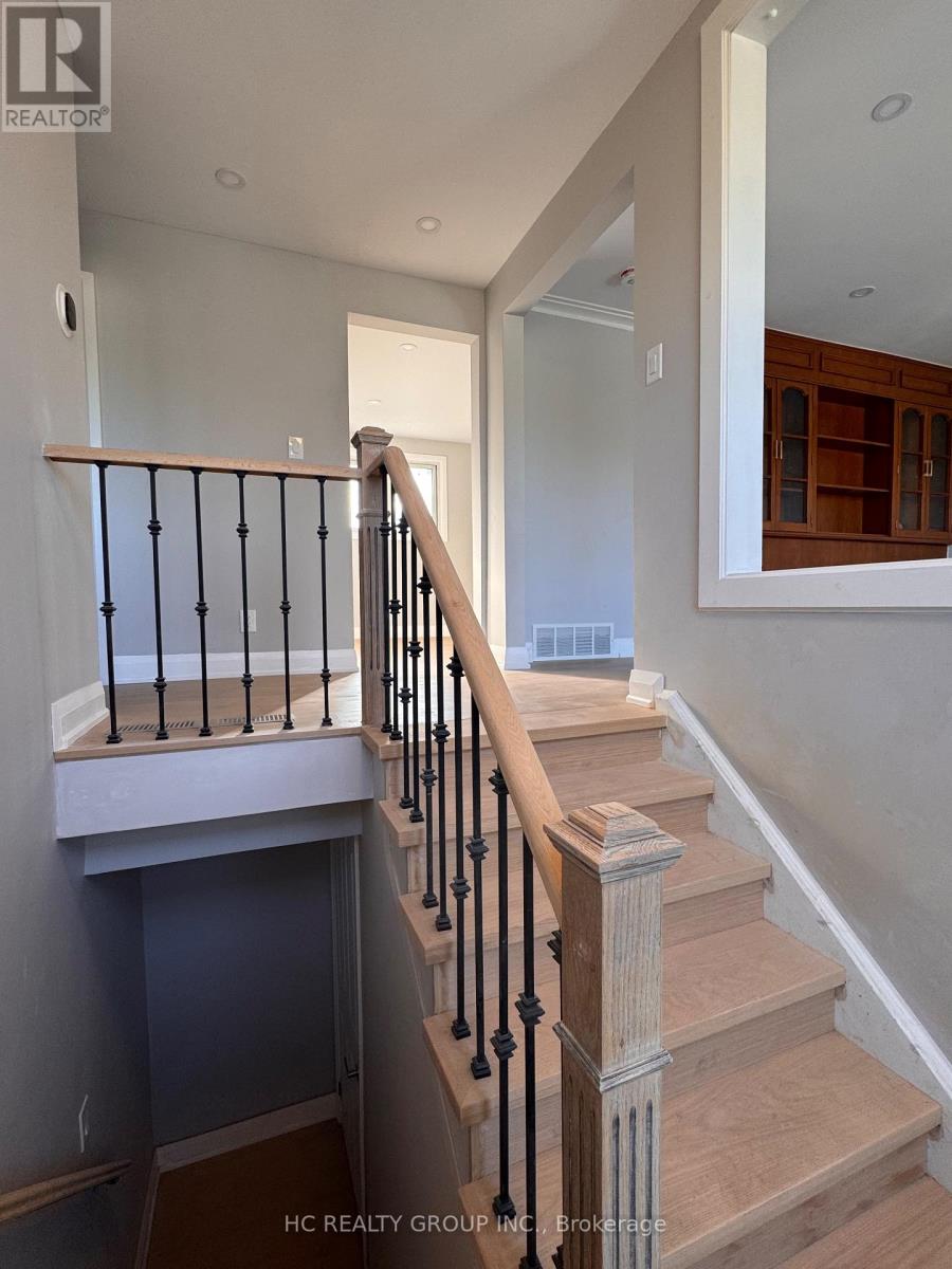 32 Upper King Richard Court, Markham, Ontario  L3P 1M1 - Photo 14 - N14091774