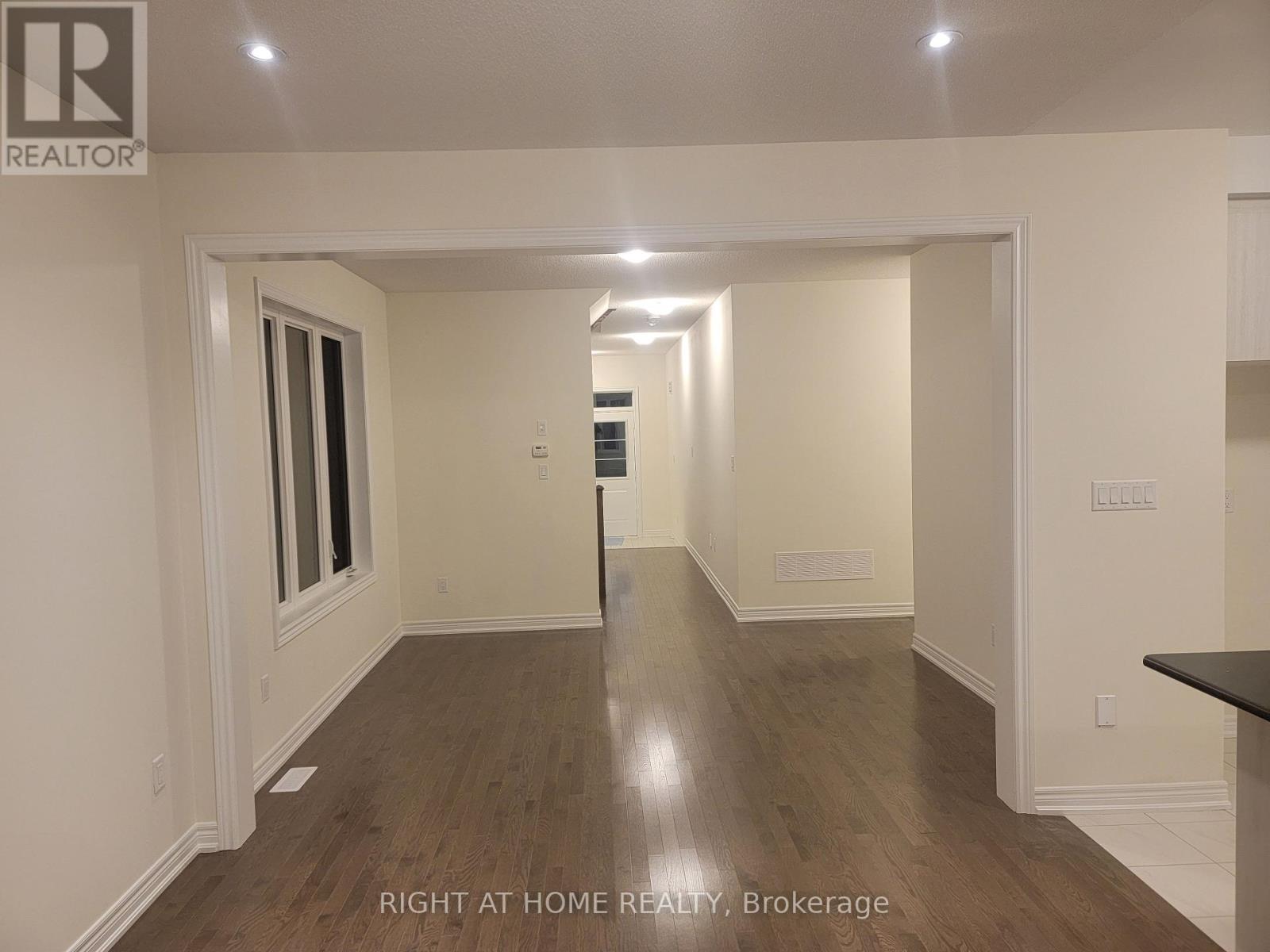 Main - 32 Truffle Court, Brampton, Ontario  L7A 5A6 - Photo 2 - W14091792