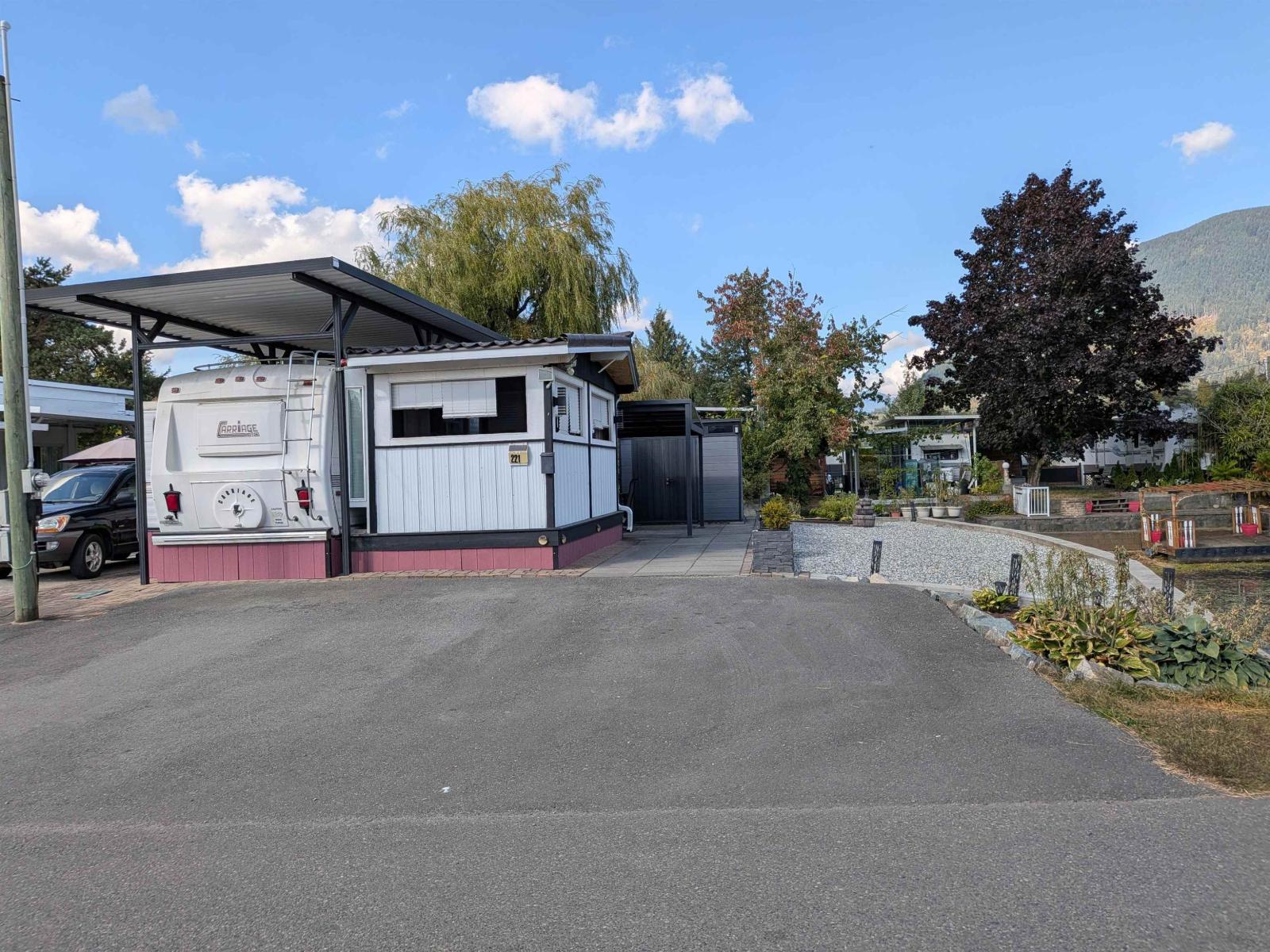 221 8400 Shook Road, Mission, British Columbia  V2V 7L3 - Photo 2 - R3175557