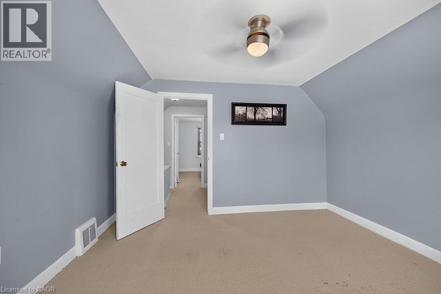 202 East 26th Street, Hamilton, Ontario  L8V 3C8 - Photo 27 - 40871392