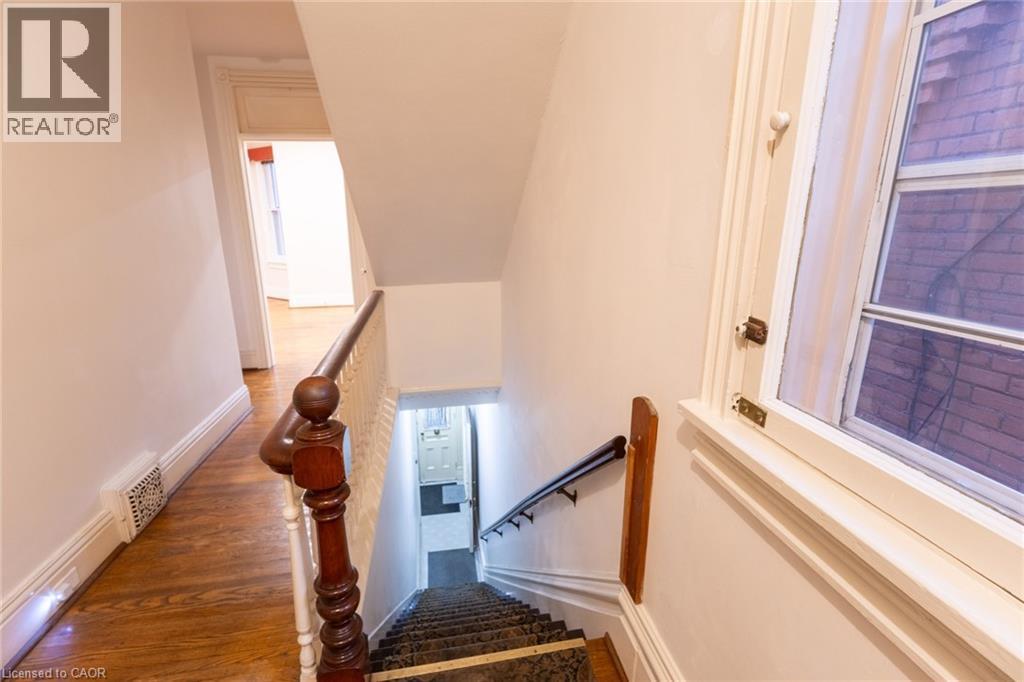 105 Erie Avenue Unit# Second, Hamilton, Ontario  L8N 2W5 - Photo 15 - 40871845