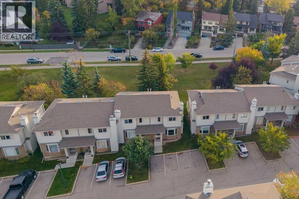 109 Patina Park SW, Calgary, Alberta  T3H 3E2 - Photo 1 - A2350322