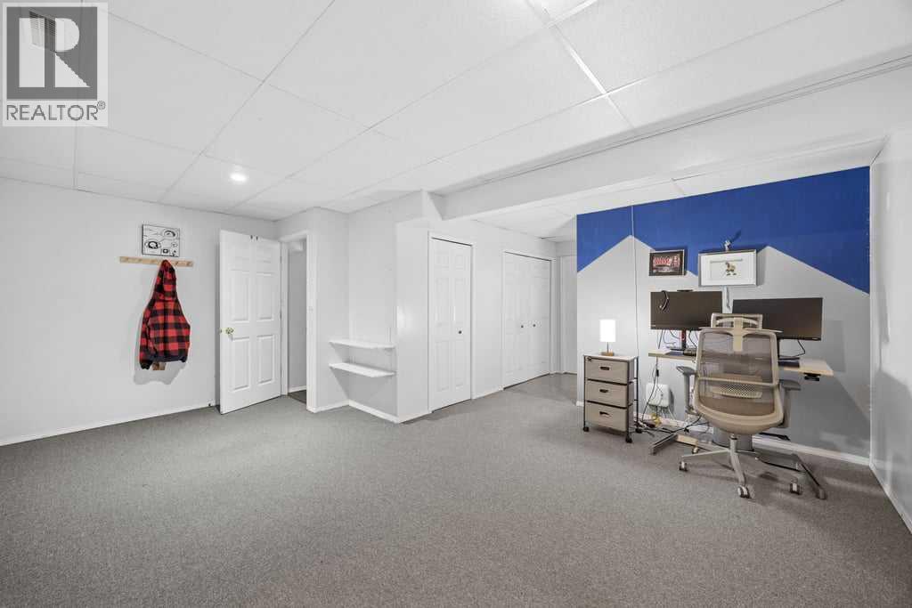 109 Patina Park SW, Calgary, Alberta  T3H 3E2 - Photo 23 - A2350322