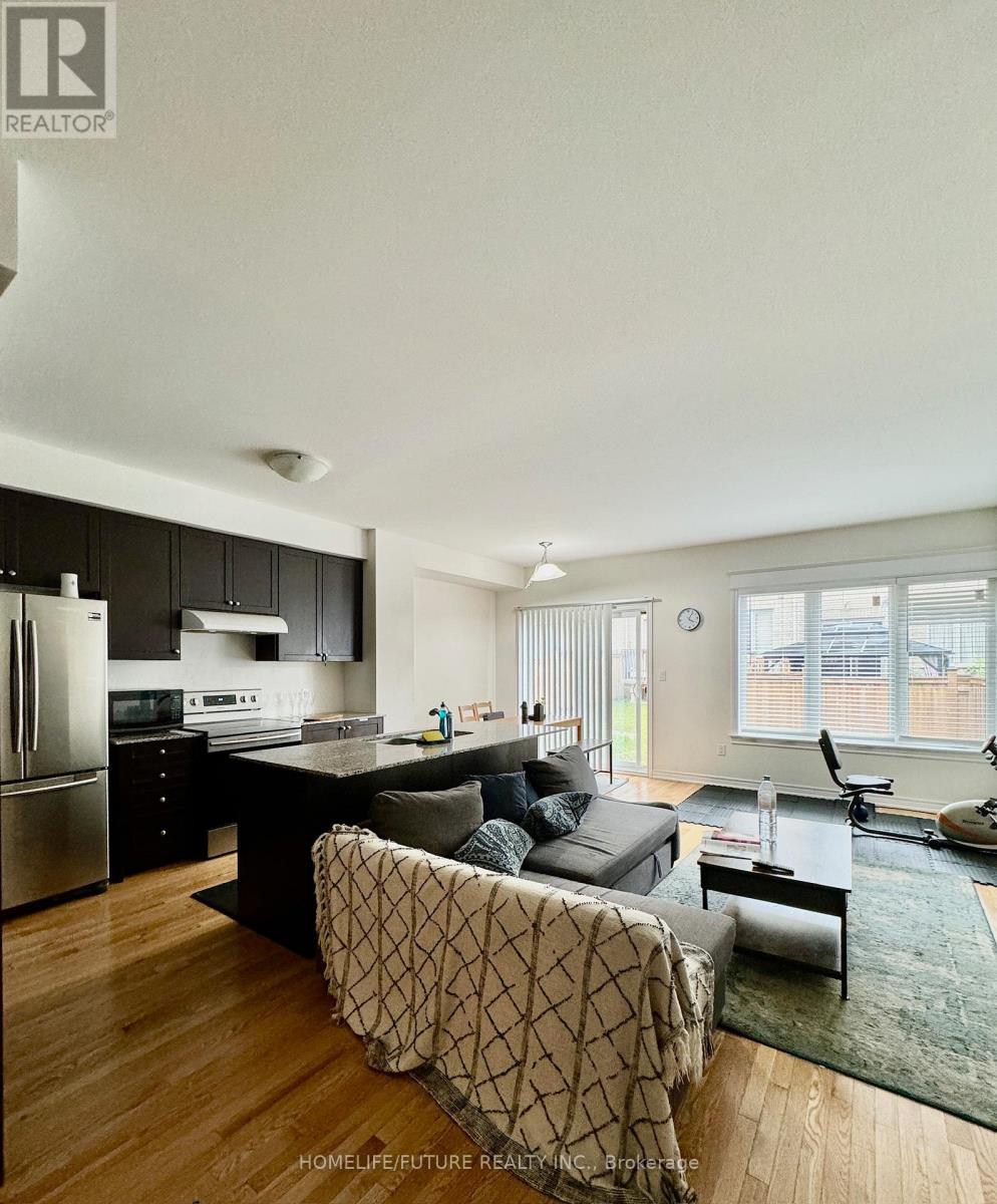 10 Buttonbush Lane, Richmond Hill, Ontario L4E 0E4 - Photo 2 - N14091806