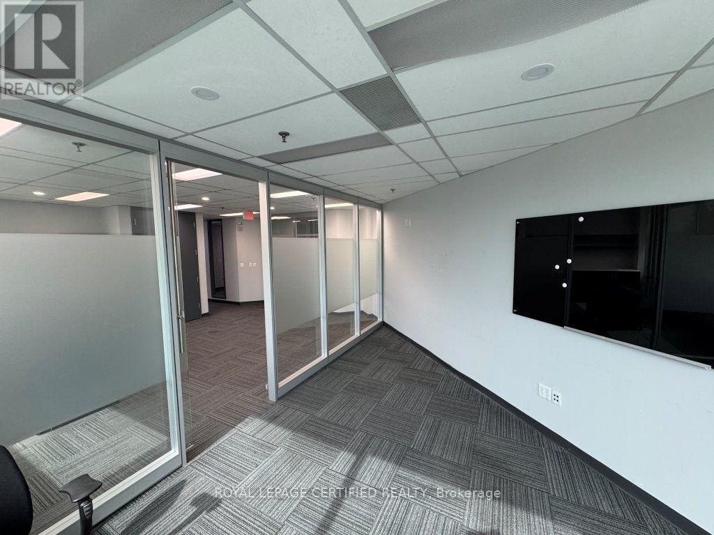 205 - 2800 Skymark Avenue, Mississauga, Ontario L4W 5A6 - Photo 10 - W14091802
