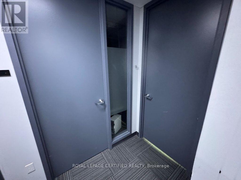 205 - 2800 Skymark Avenue, Mississauga, Ontario L4W 5A6 - Photo 21 - W14091802