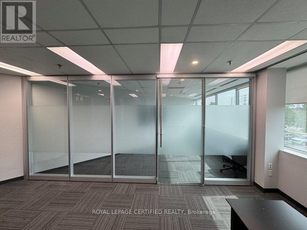 205 - 2800 Skymark Avenue, Mississauga, Ontario L4W 5A6 - Photo 7 - W14091802