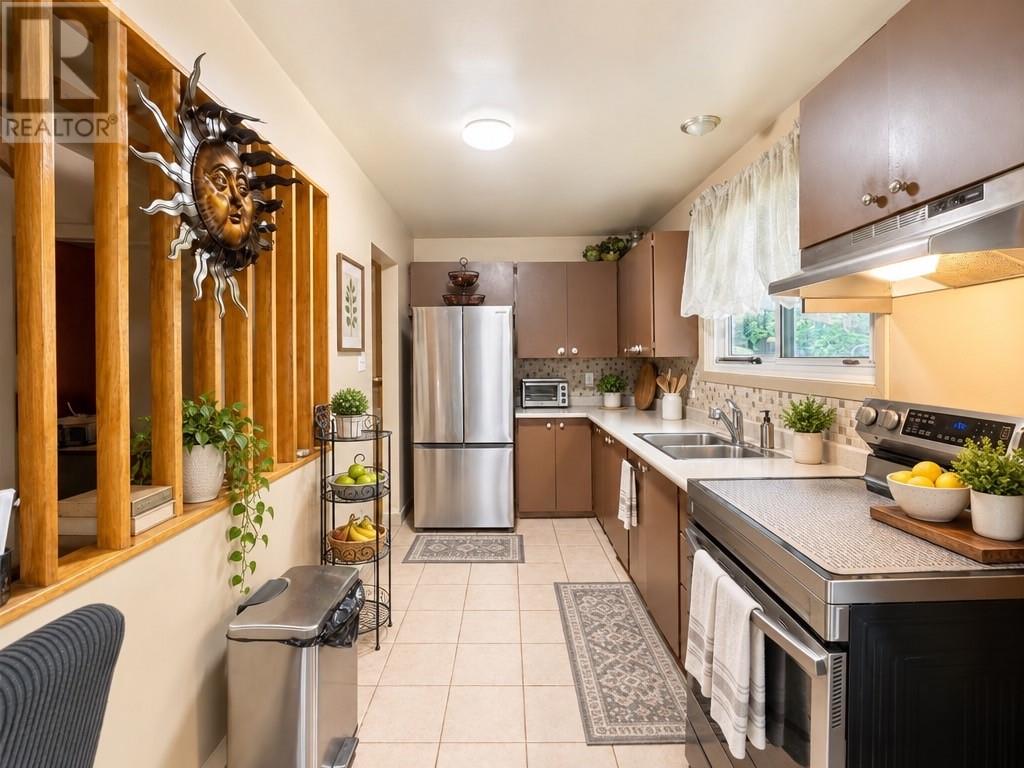 3 Rio Road, Sudbury, Ontario  P3C 3A4 - Photo 2 - 2129219