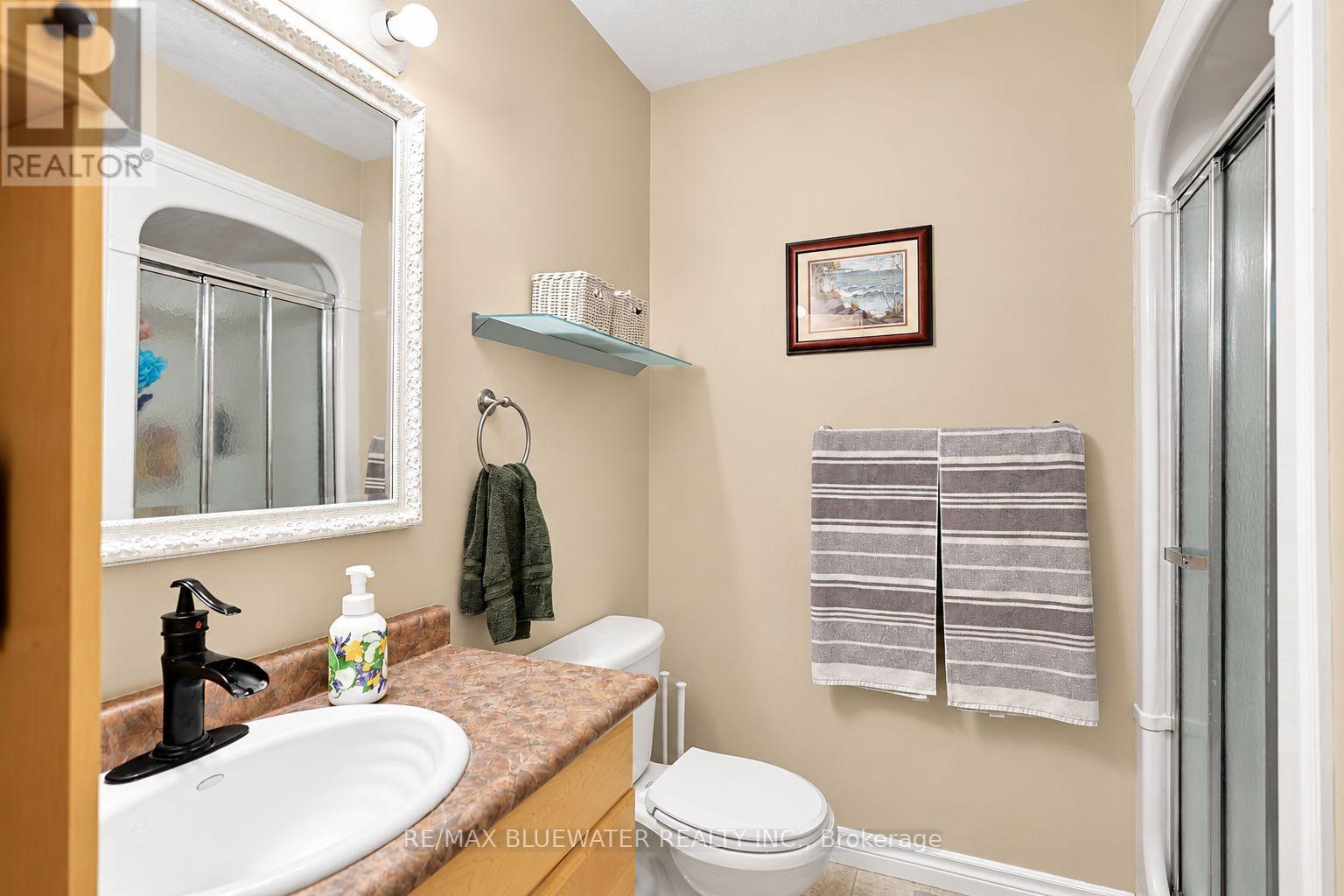 9879 Leonard Street, Lambton Shores, Ontario  N0M 1T0 - Photo 22 - X14091836
