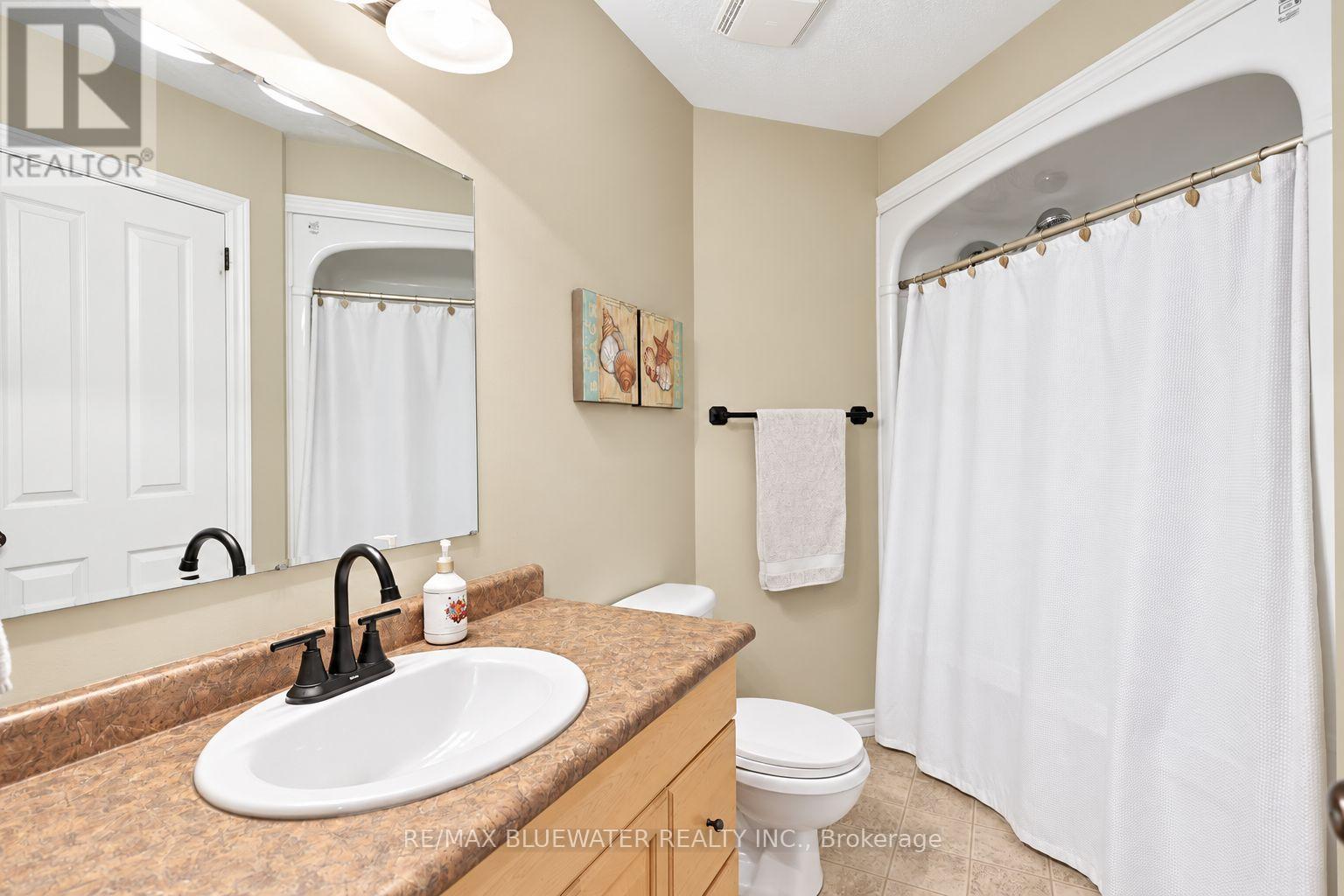 9879 Leonard Street, Lambton Shores, Ontario  N0M 1T0 - Photo 27 - X14091836