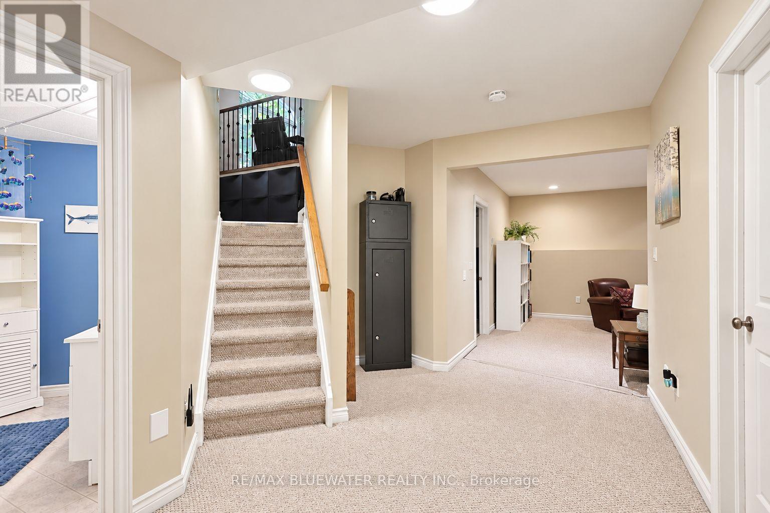 9879 Leonard Street, Lambton Shores, Ontario  N0M 1T0 - Photo 28 - X14091836