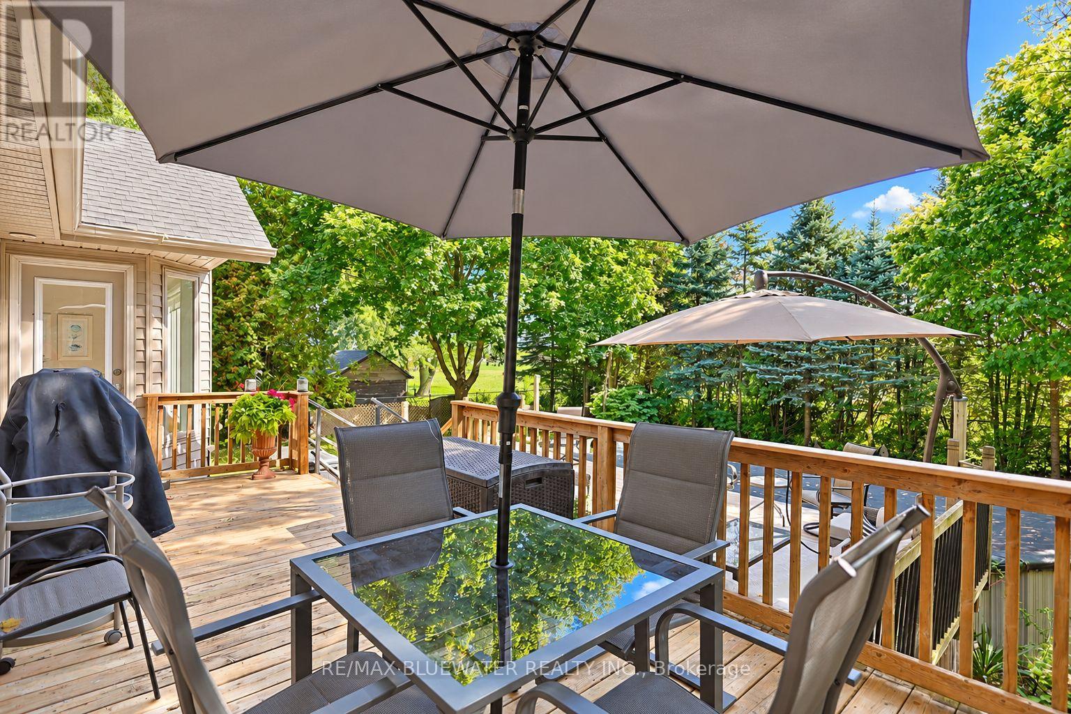9879 Leonard Street, Lambton Shores, Ontario  N0M 1T0 - Photo 42 - X14091836
