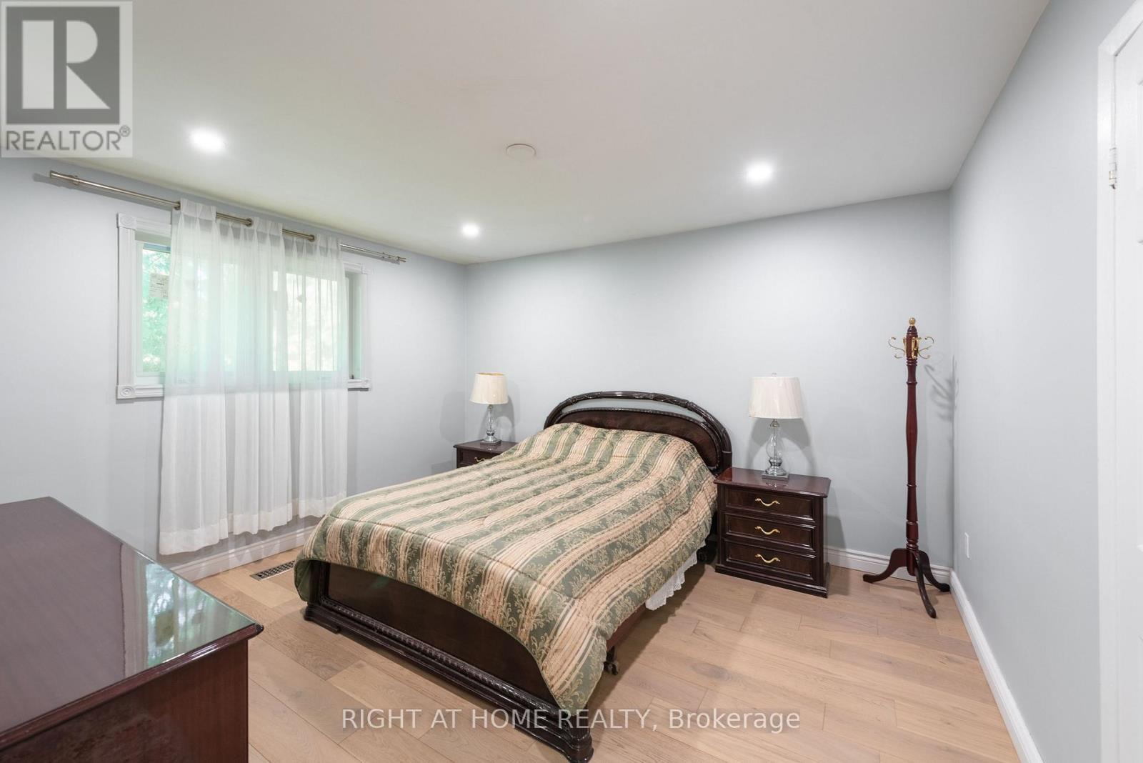 62 Iangrove Terrace, Toronto, Ontario  M1W 2H2 - Photo 17 - E14091826