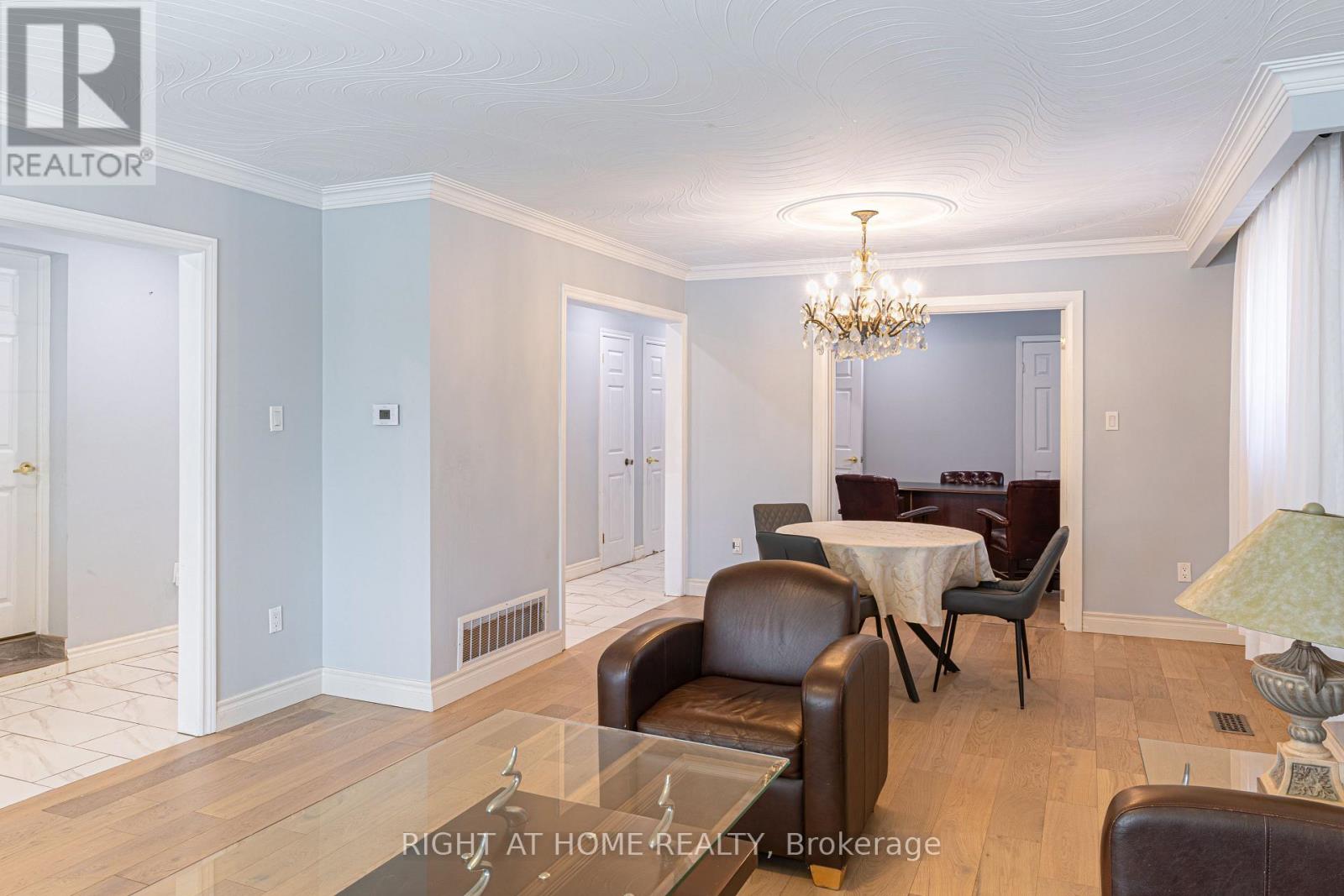 62 Iangrove Terrace, Toronto, Ontario  M1W 2H2 - Photo 7 - E14091826