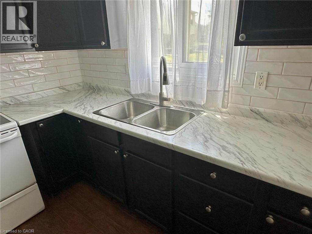 165 Green Valley Drive Unit# 72, Kitchener, Ontario  N2P 1K3 - Photo 6 - 40856395