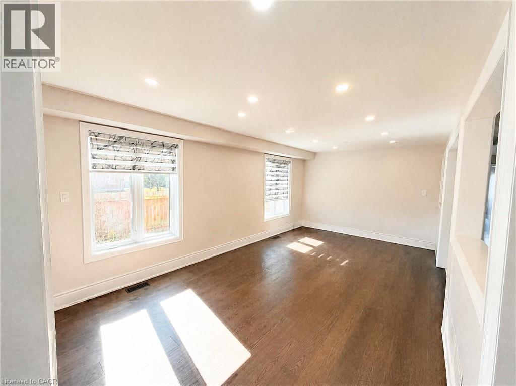 643 Doon South Drive, Kitchener, Ontario  N2P 2X5 - Photo 4 - 40866343