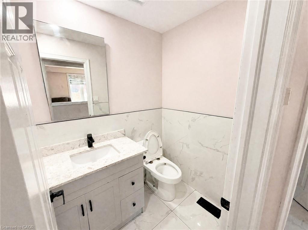 643 Doon South Drive, Kitchener, Ontario  N2P 2X5 - Photo 5 - 40866343