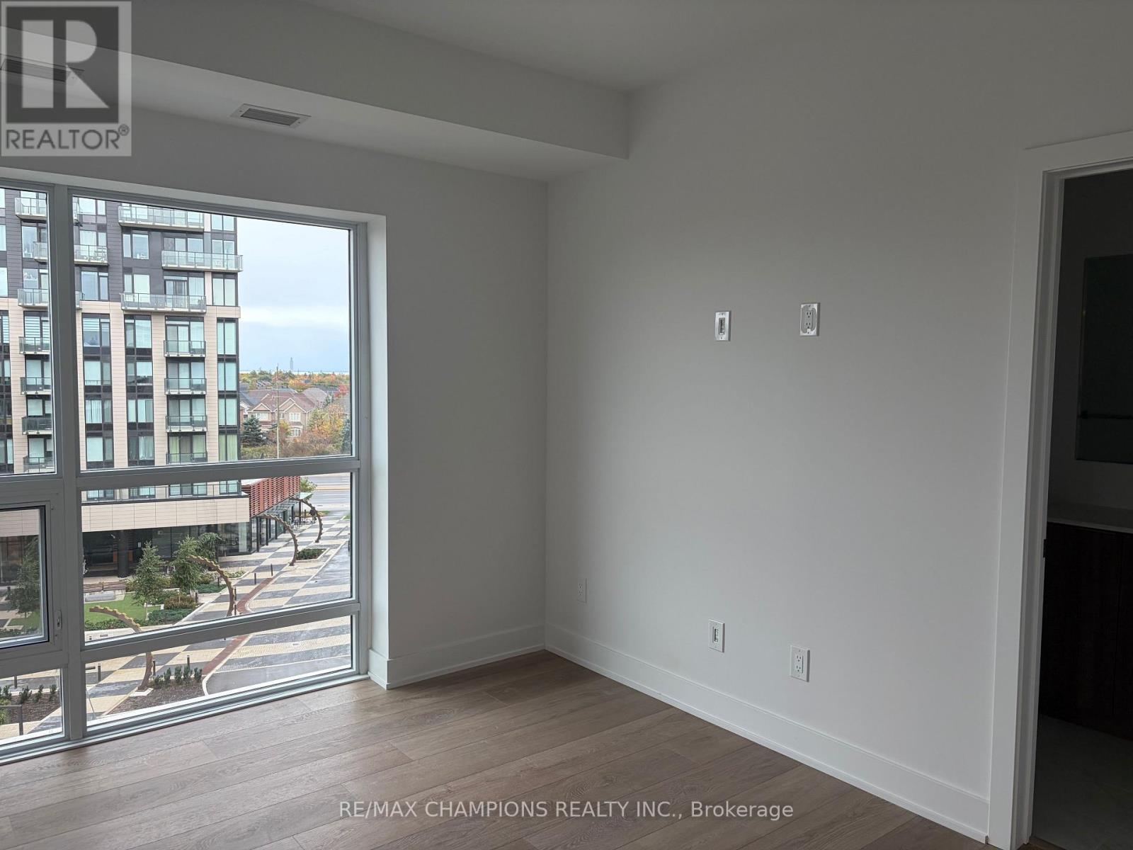 607 - 3008 William Cutmore Boulevard, Oakville, Ontario  L6H 8A4 - Photo 4 - W14091820