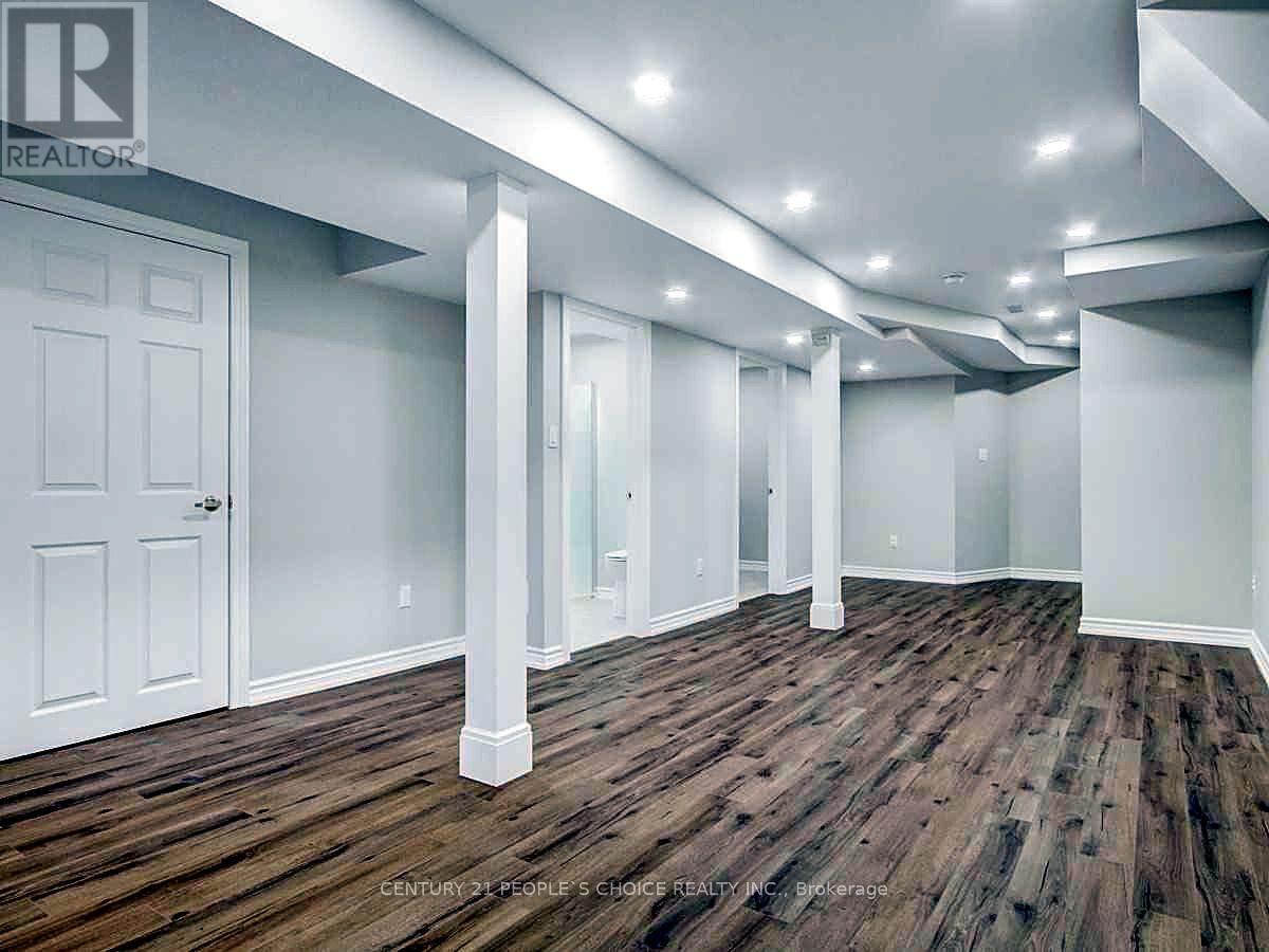 3309 Bobwhite Mews, Mississauga, Ontario  L5N 6E9 - Photo 12 - W14091824