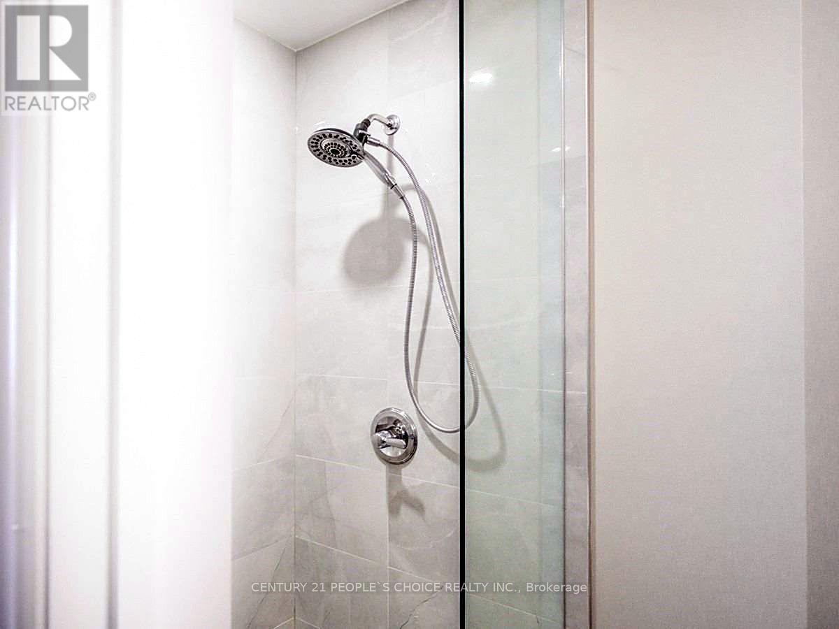3309 Bobwhite Mews, Mississauga, Ontario  L5N 6E9 - Photo 8 - W14091824