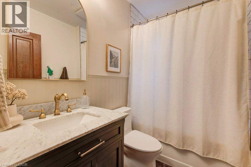 22 Whitney Place, Kitchener, Ontario  N2G 2X5 - Photo 34 - 40871816