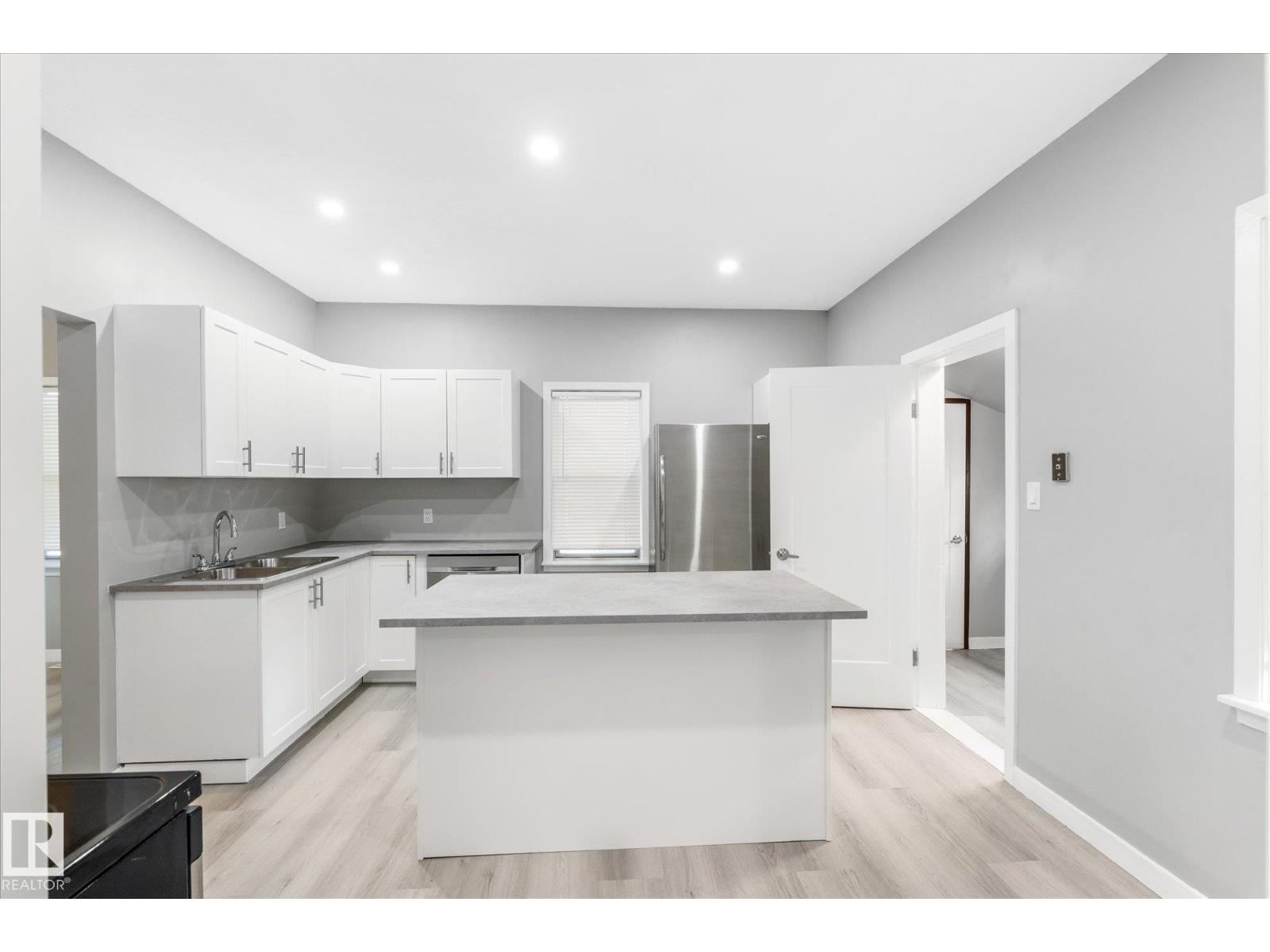 4909 50 ST