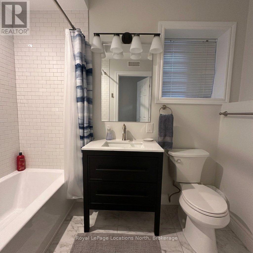 201 Shore Lane, Wasaga Beach, Ontario  L9Z 2J3 - Photo 11 - S14090976