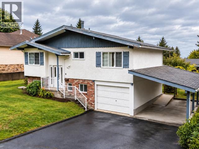 3571 MACKENZIE AVE, Powell River, British Columbia