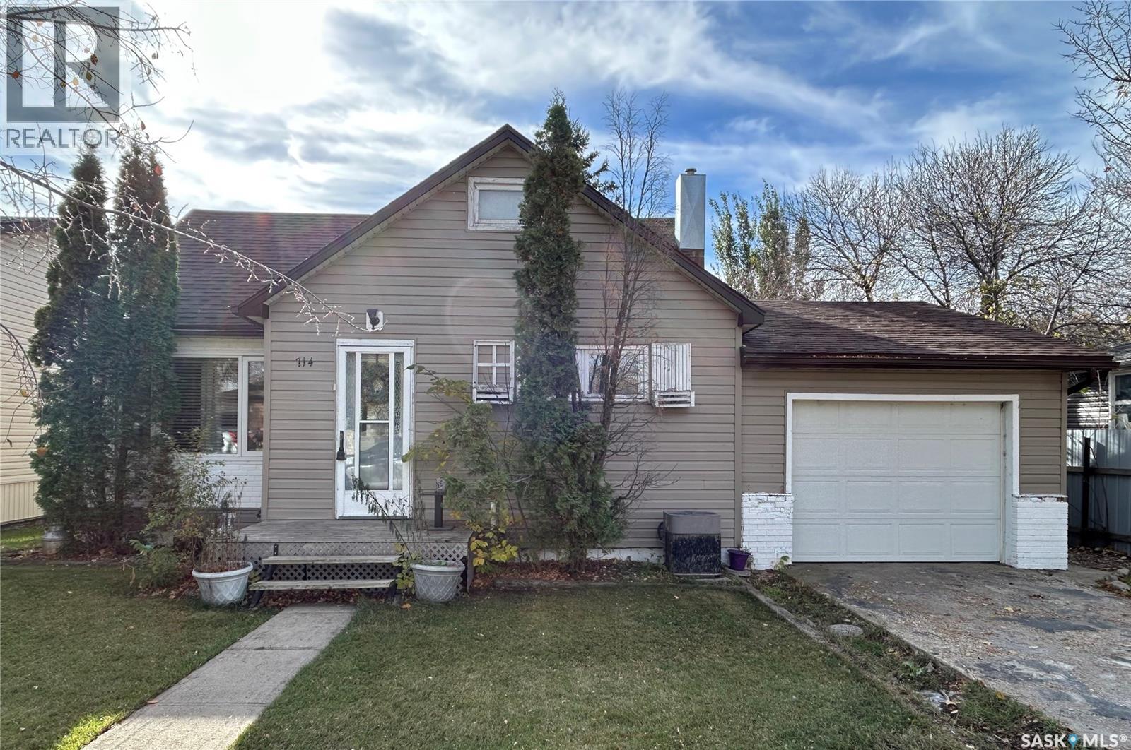 714 Carbon AVENUE, bienfait, Saskatchewan
