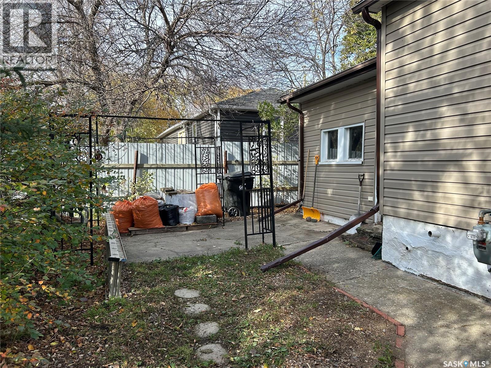 714 Carbon Avenue, Bienfait, Saskatchewan  S0C 0M0 - Photo 37 - SK051372