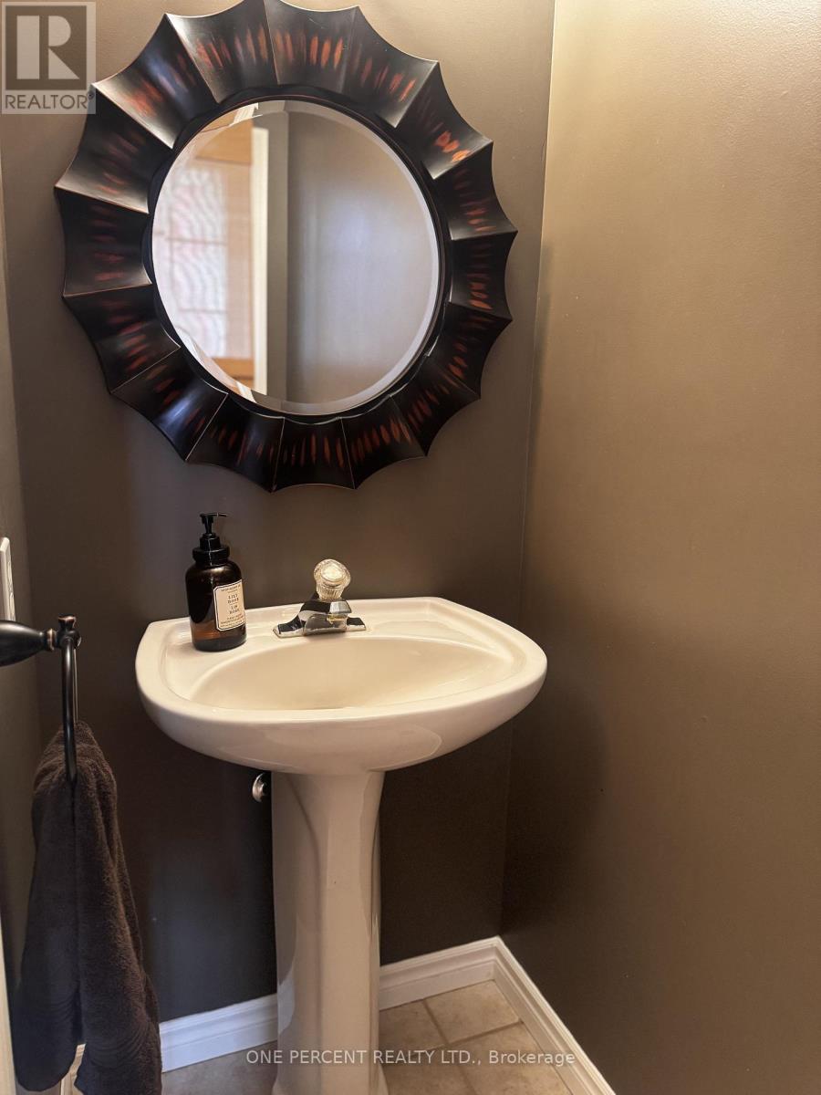 459 Albert Street, Stratford, Ontario  N5A 3L3 - Photo 7 - X13859054