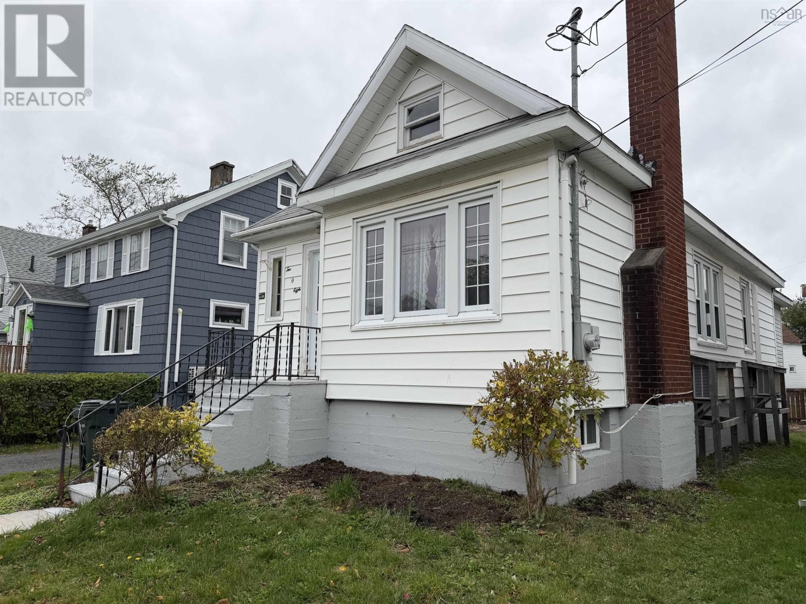 208 Dillon Street, Sydney, Nova Scotia  B1P 5C2 - Photo 4 - 202626095