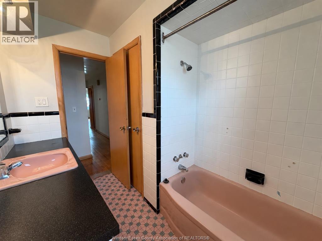 1425 Giles Boulevard East, Windsor, Ontario  N9A 4H2 - Photo 19 - 26025353