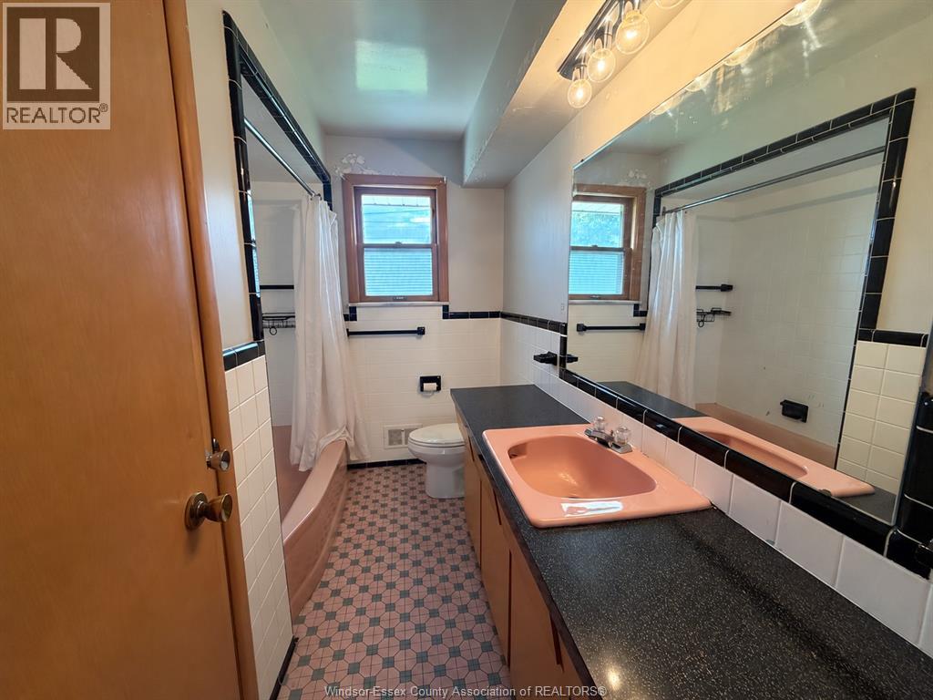 1425 Giles Boulevard East, Windsor, Ontario  N9A 4H2 - Photo 18 - 26025353