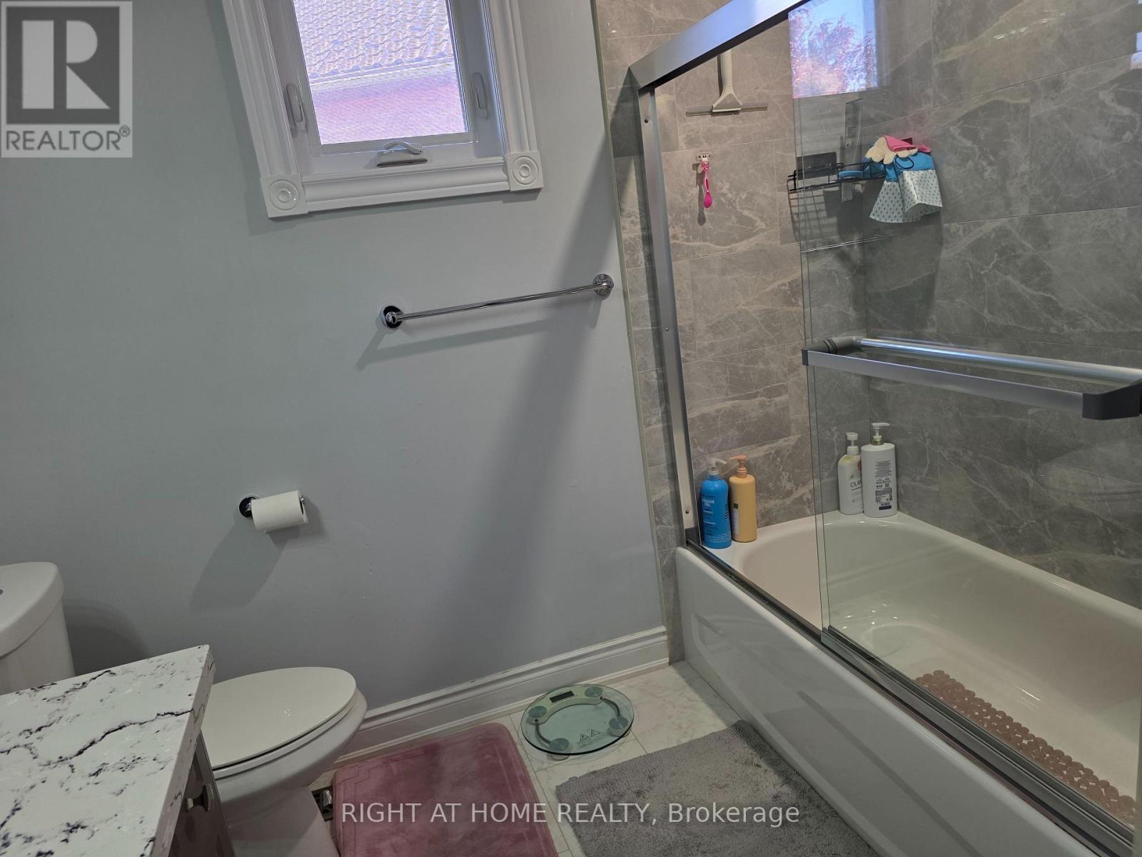 16 Griffiths Drive, Ajax, Ontario L1T 3J4 - Photo 24 - E14091924