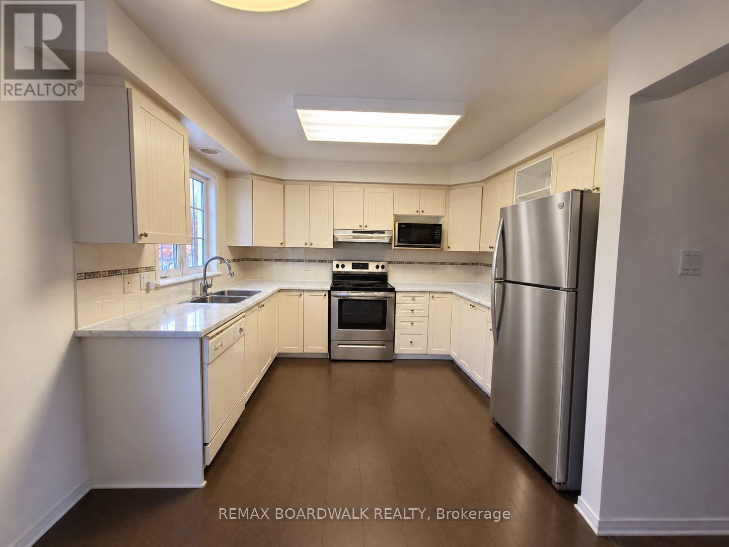 243 - 90 Edenvale Drive, Ottawa, Ontario  K2K 3N8 - Photo 3 - X14091934
